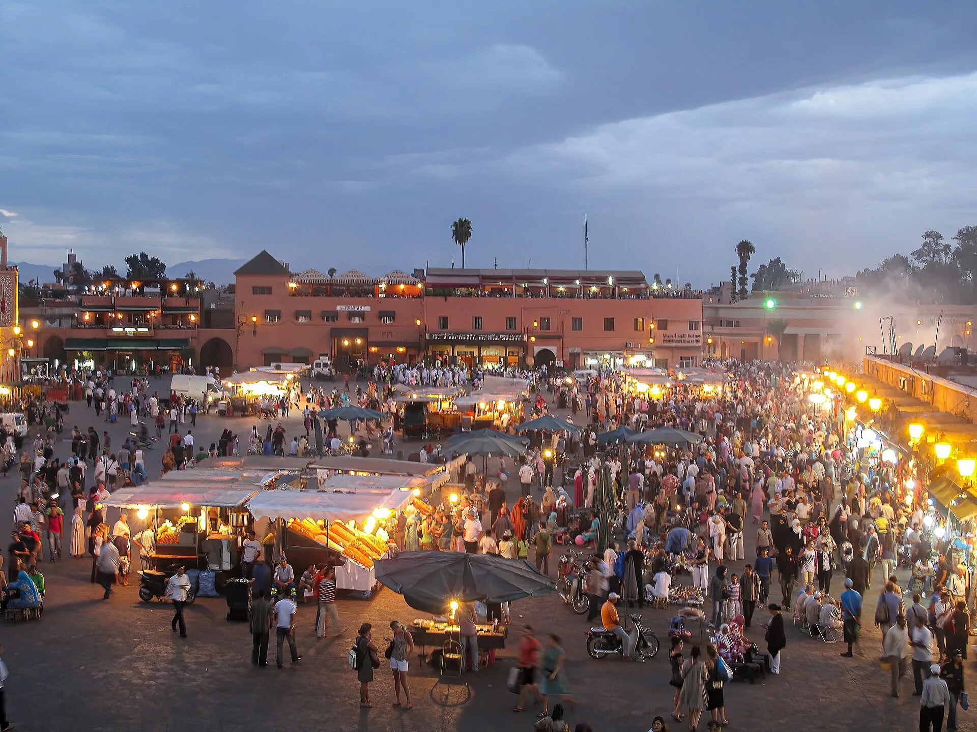 Jours 1 et 2 : Marrakech, la médina et ses places