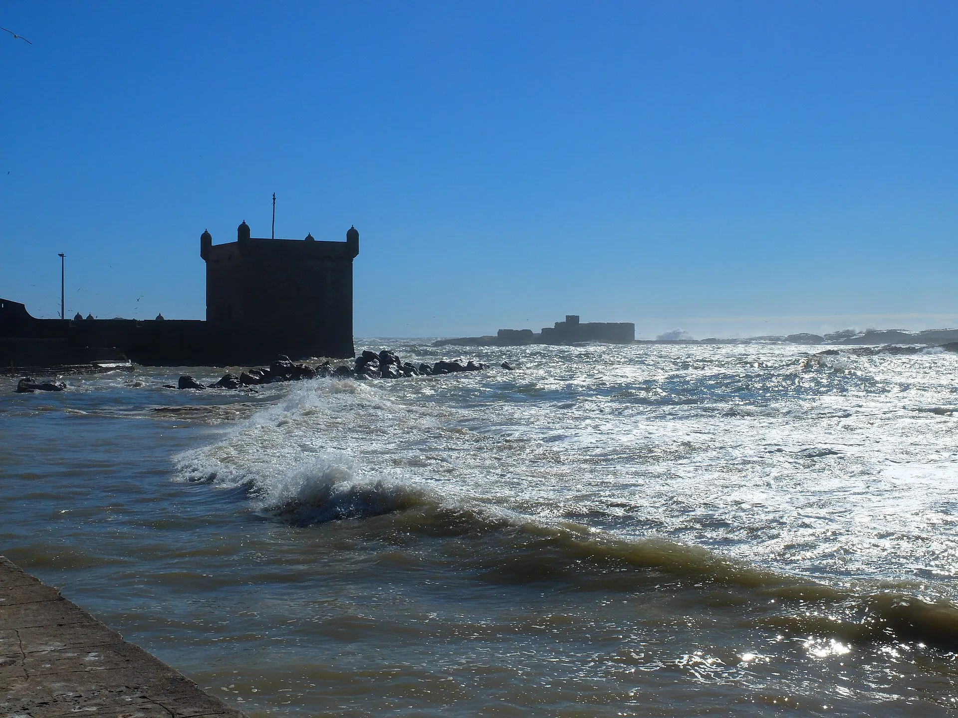 Remparts et port d'Essaouira au bord de l'océan Atlantique